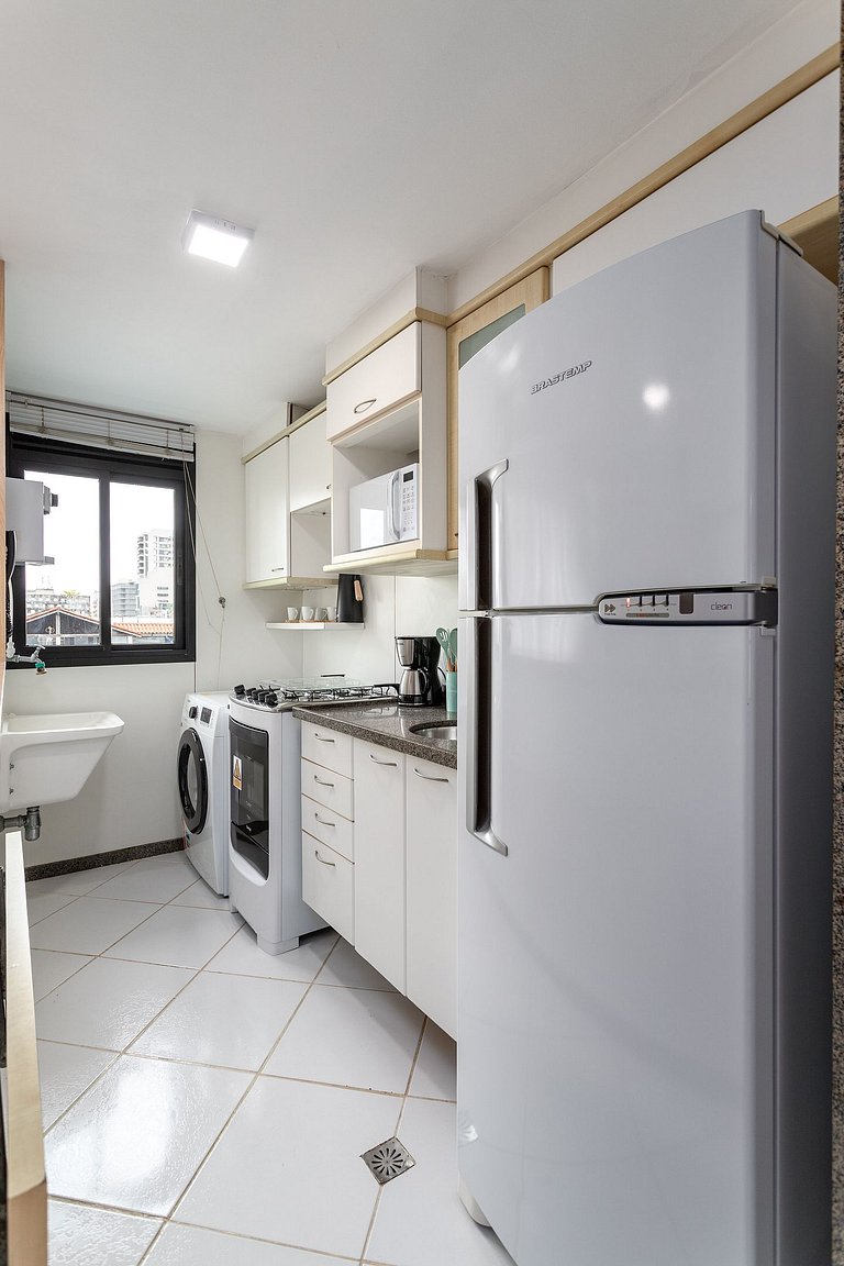Lindo Apartamento Recém Renovado no Arpoador