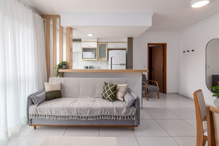 Lindo Apartamento Recém Renovado no Arpoador