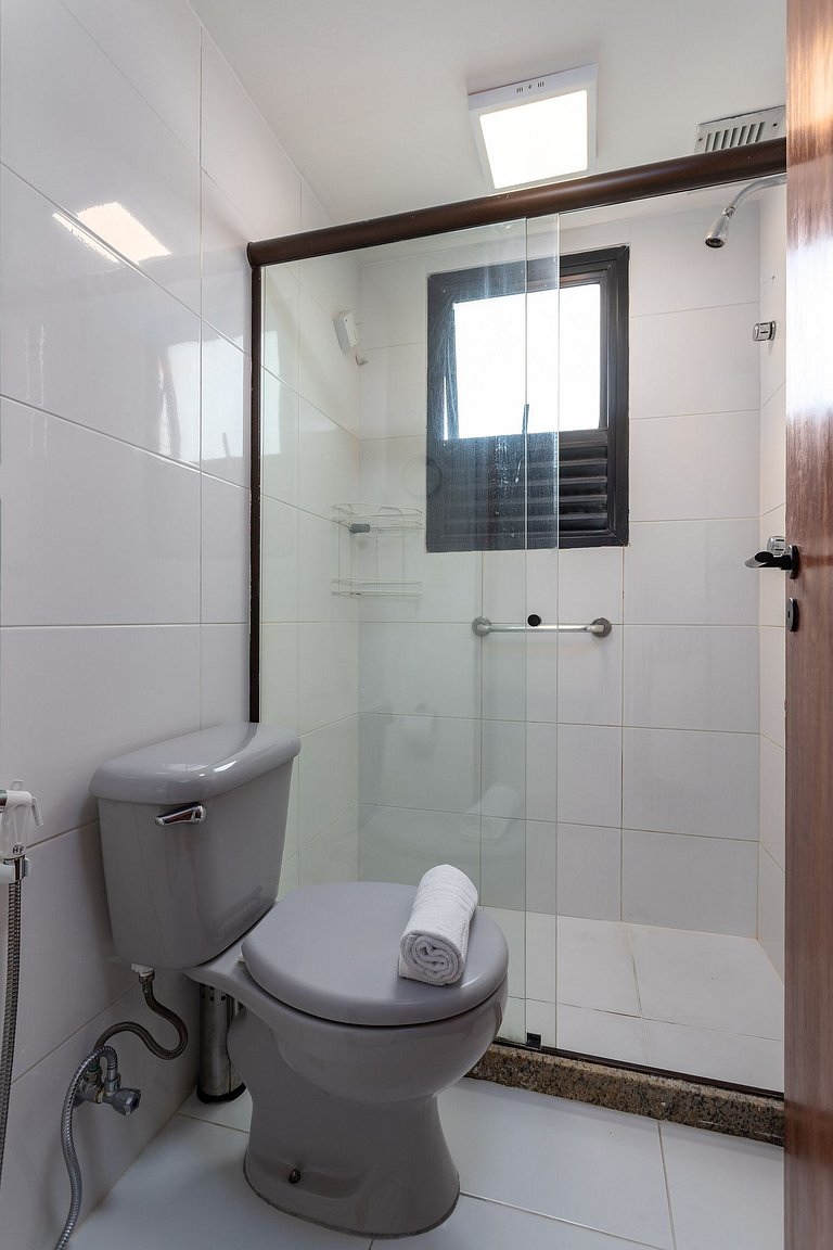 Lindo Apartamento Recém Renovado no Arpoador