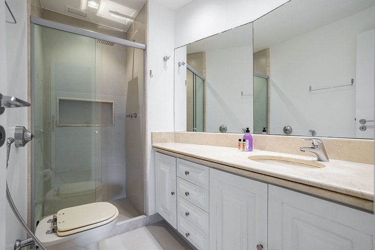 Flat com Vista Incrível no Coração do Leblon