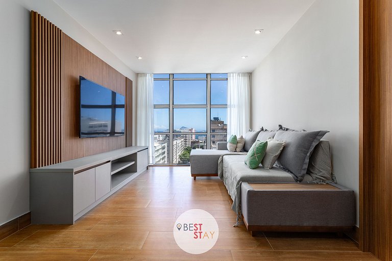 Espaçoso Apartamento em Ipanema, Recém Reformado