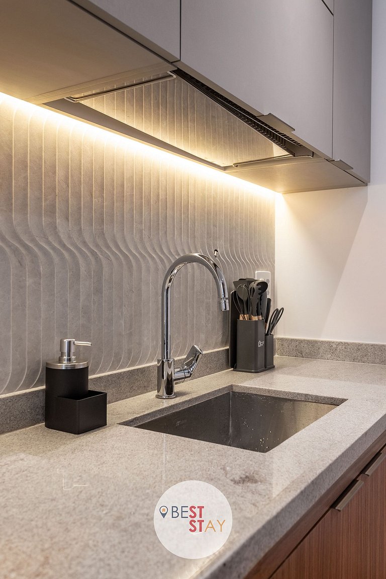 Espaçoso Apartamento em Ipanema, Recém Reformado