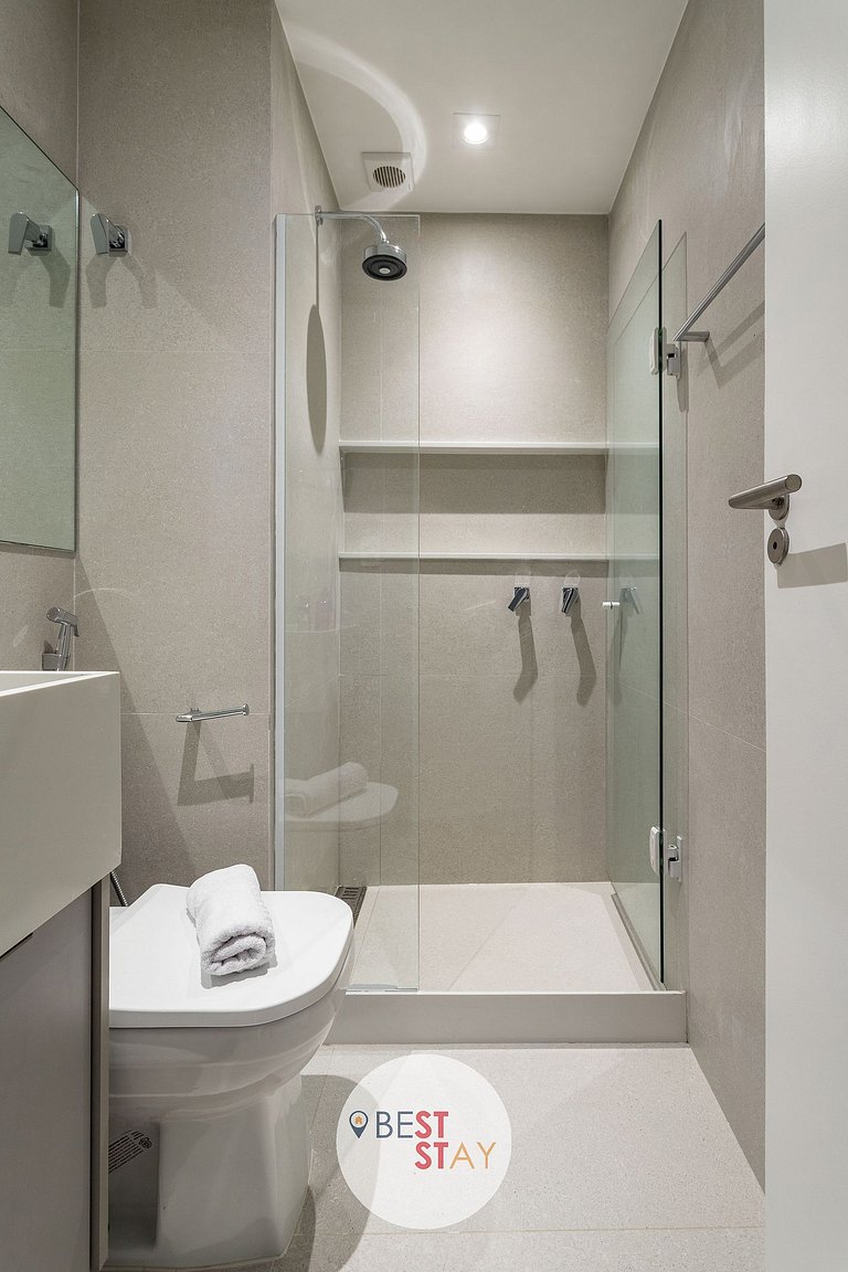 Espaçoso Apartamento em Ipanema, Recém Reformado