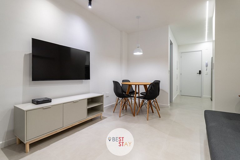 Lançamento - Charmoso e Novinho Estúdio na Glória