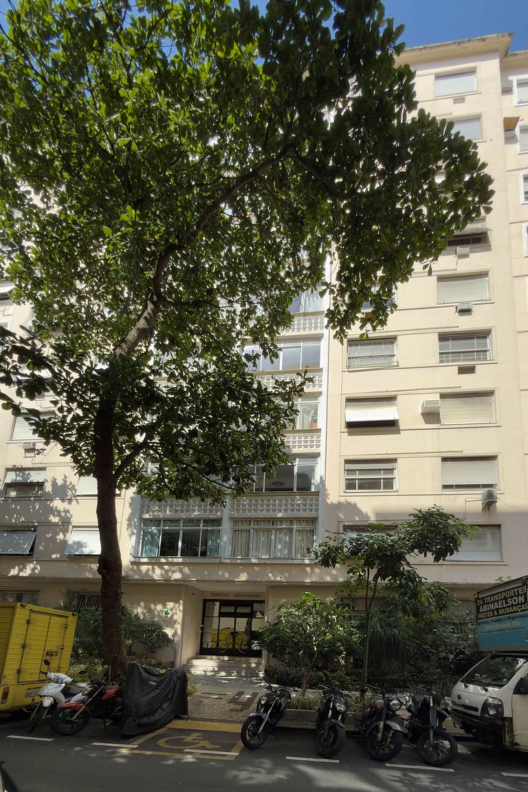 Lindo Apartamento de 3 Quartos Perto do Arpoador