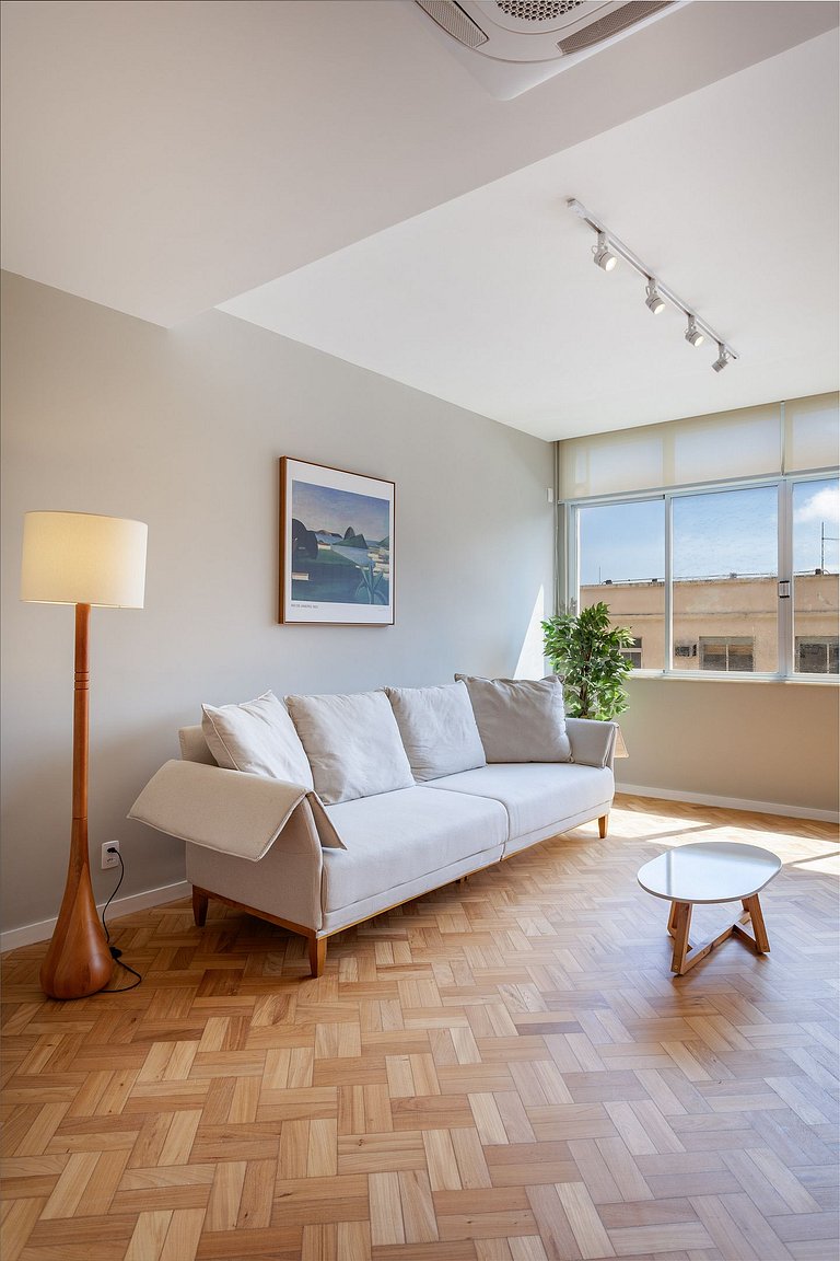 Lindo Apartamento de 3 Quartos Perto do Arpoador