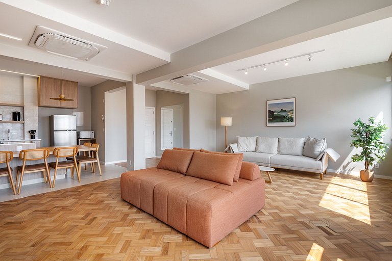 Lindo Apartamento de 3 Quartos Perto do Arpoador