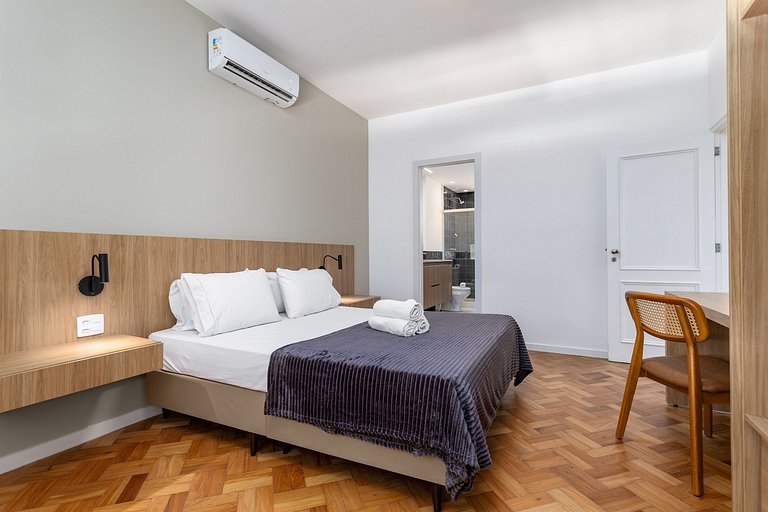 Lindo Apartamento de 3 Quartos Perto do Arpoador