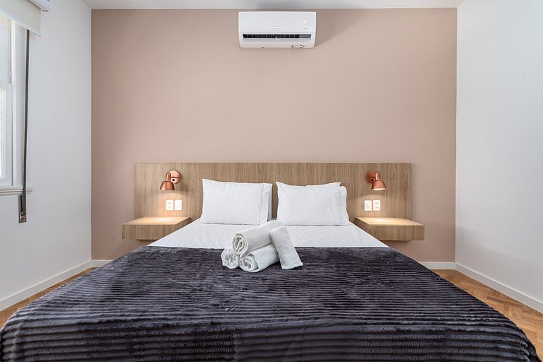 Lindo Apartamento de 3 Quartos Perto do Arpoador