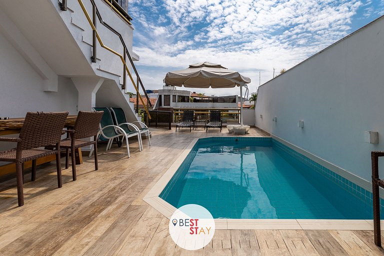 Espaçosa Cobertura no Jardim Oceânico Perto Praia