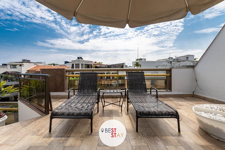 Espaçosa Cobertura no Jardim Oceânico Perto Praia