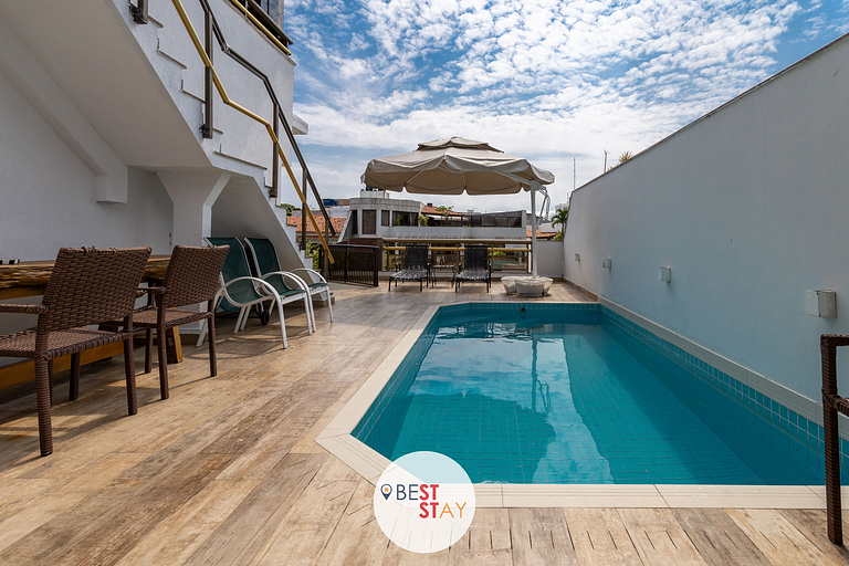 Espaçosa Cobertura no Jardim Oceânico Perto Praia