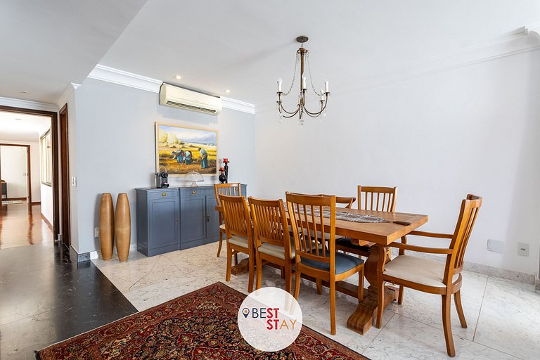 Espaçosa Cobertura no Jardim Oceânico Perto Praia