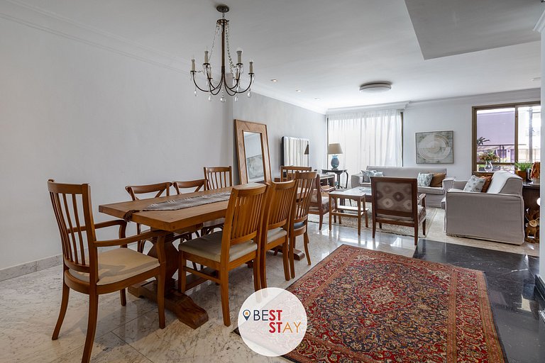 Espaçosa Cobertura no Jardim Oceânico Perto Praia