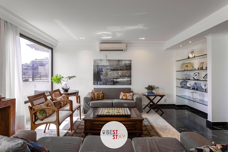 Espaçosa Cobertura no Jardim Oceânico Perto Praia