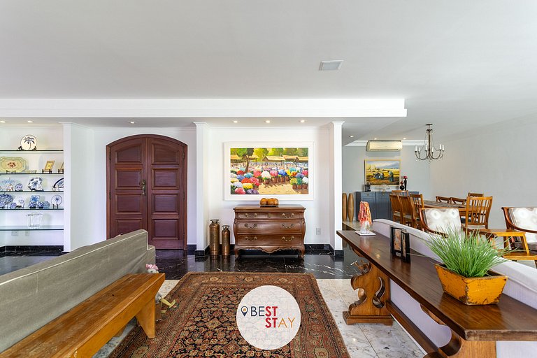 Espaçosa Cobertura no Jardim Oceânico Perto Praia