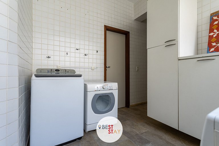 Espaçosa Cobertura no Jardim Oceânico Perto Praia