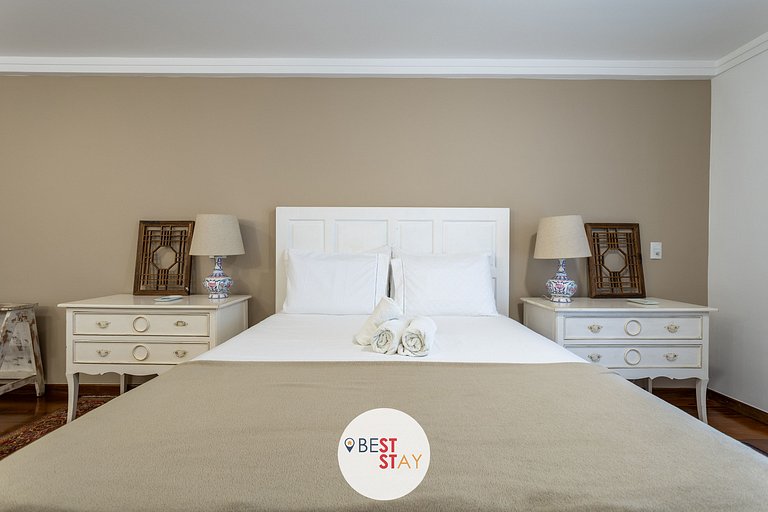 Espaçosa Cobertura no Jardim Oceânico Perto Praia