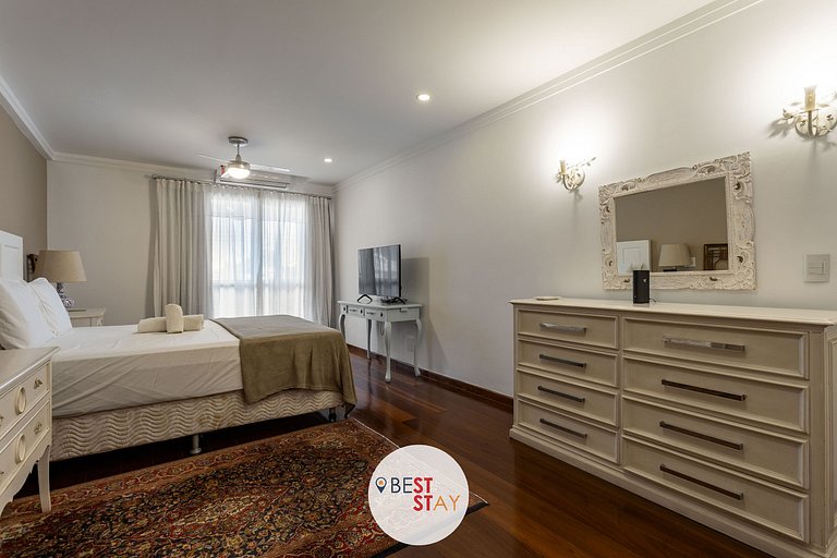 Espaçosa Cobertura no Jardim Oceânico Perto Praia