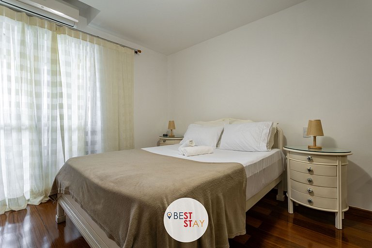 Espaçosa Cobertura no Jardim Oceânico Perto Praia