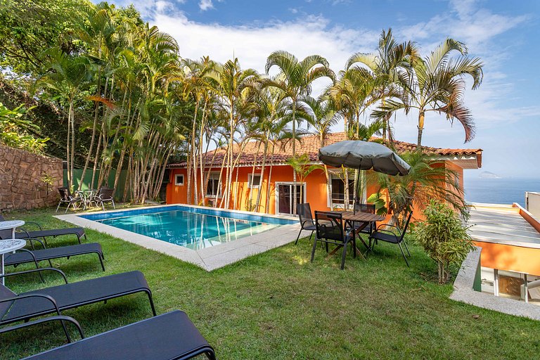 Casa na Montanha Vista Espetacular da Praia no Joá