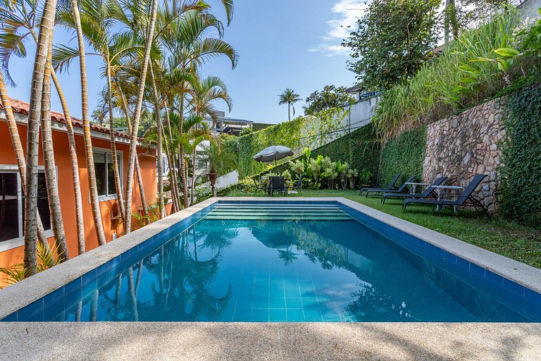 Casa na Montanha Vista Espetacular da Praia no Joá