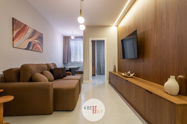 Oportunidade - Reformado Apartamento em Copacabana