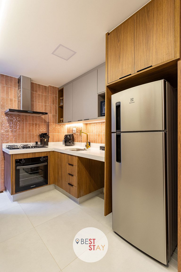 Oportunidade - Reformado Apartamento em Copacabana