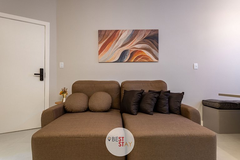 Oportunidade - Reformado Apartamento em Copacabana