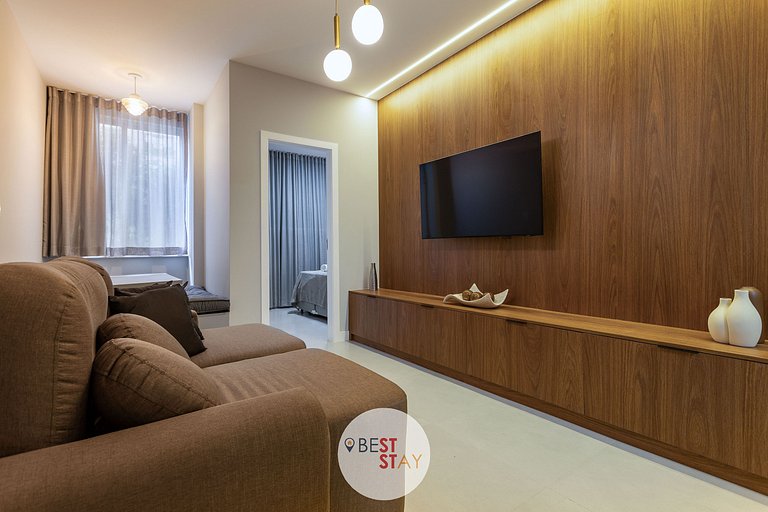 Oportunidade - Reformado Apartamento em Copacabana